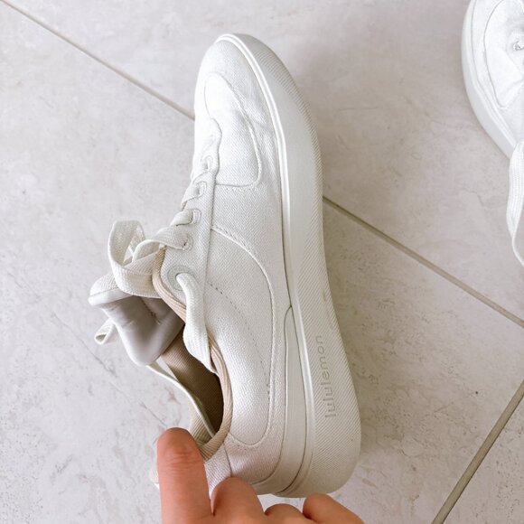 90% NEW LULULEMON WOMENS CITYVERSE SNEAKER SIZE 7 - Picture 5 of 5